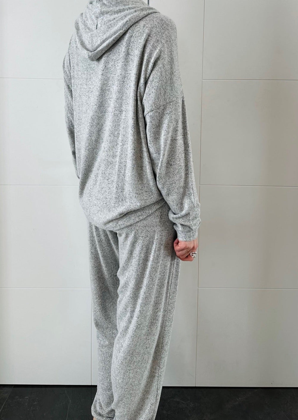 SOFT KNIT HEATHER SILVER JOGGERS
