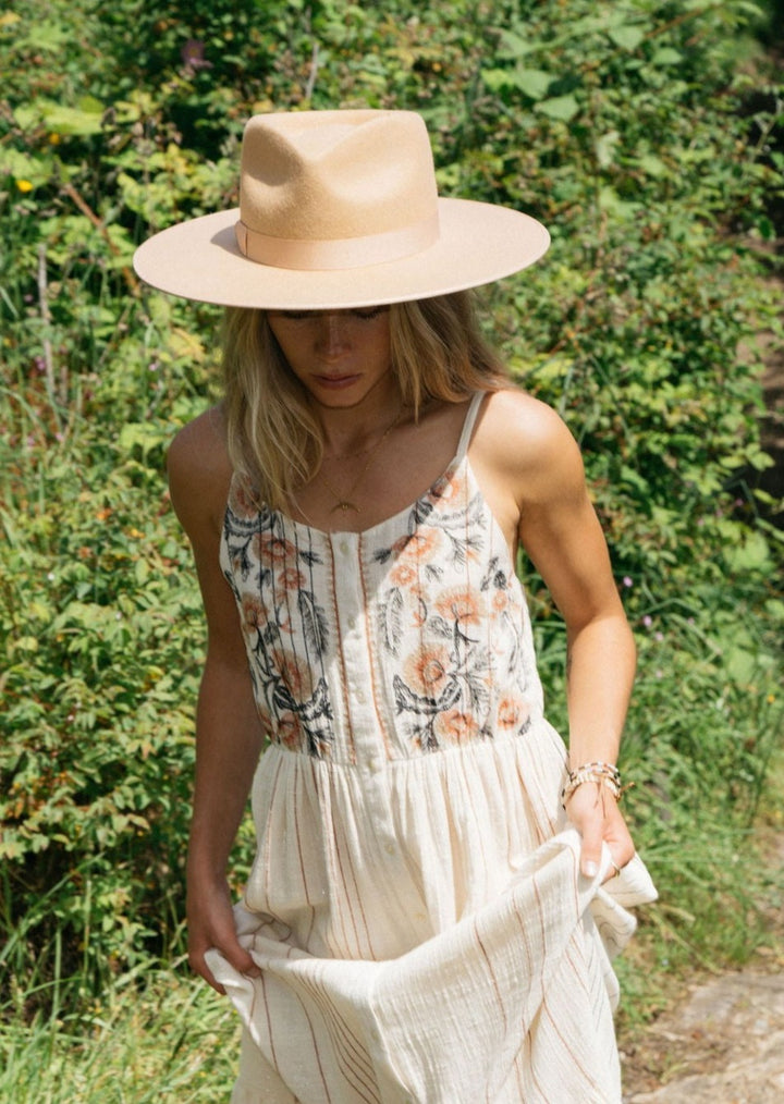 BANNER MILK MAXI DRESS