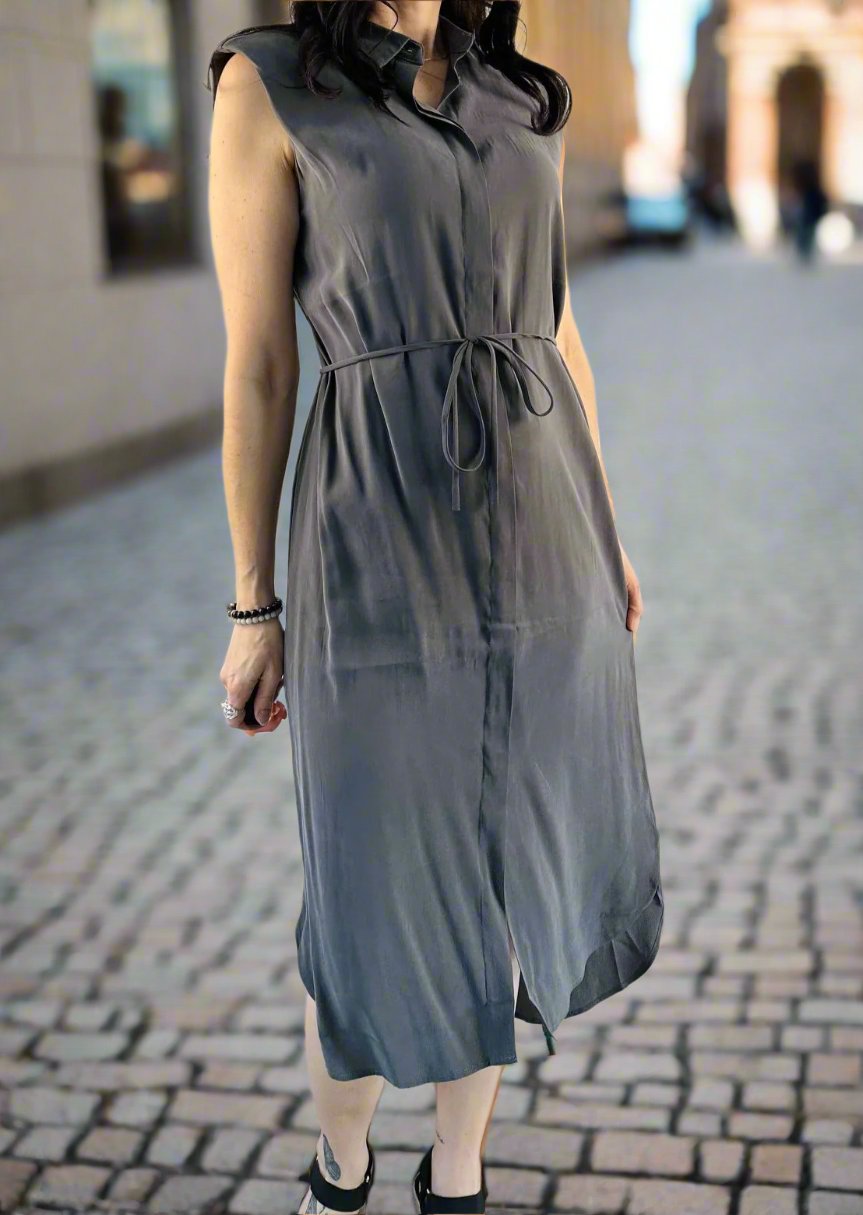 DAILY FAVORITE BUTTON-UP MIDI DRESS