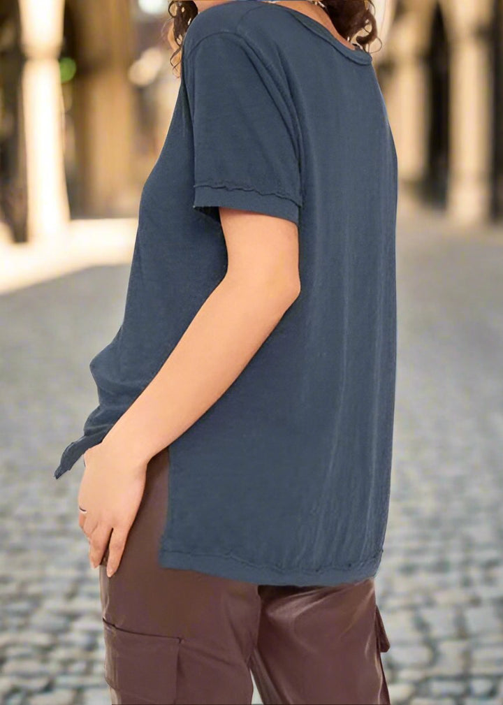 KNOCK OUT V NECK TEE
