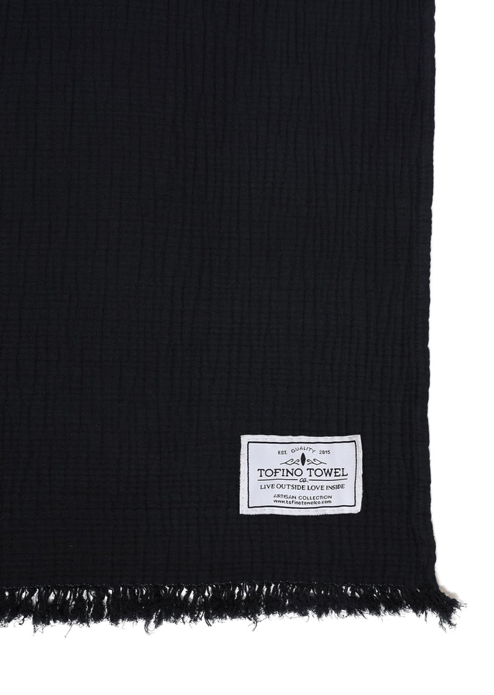 THE CAPELLA BLACK THROW