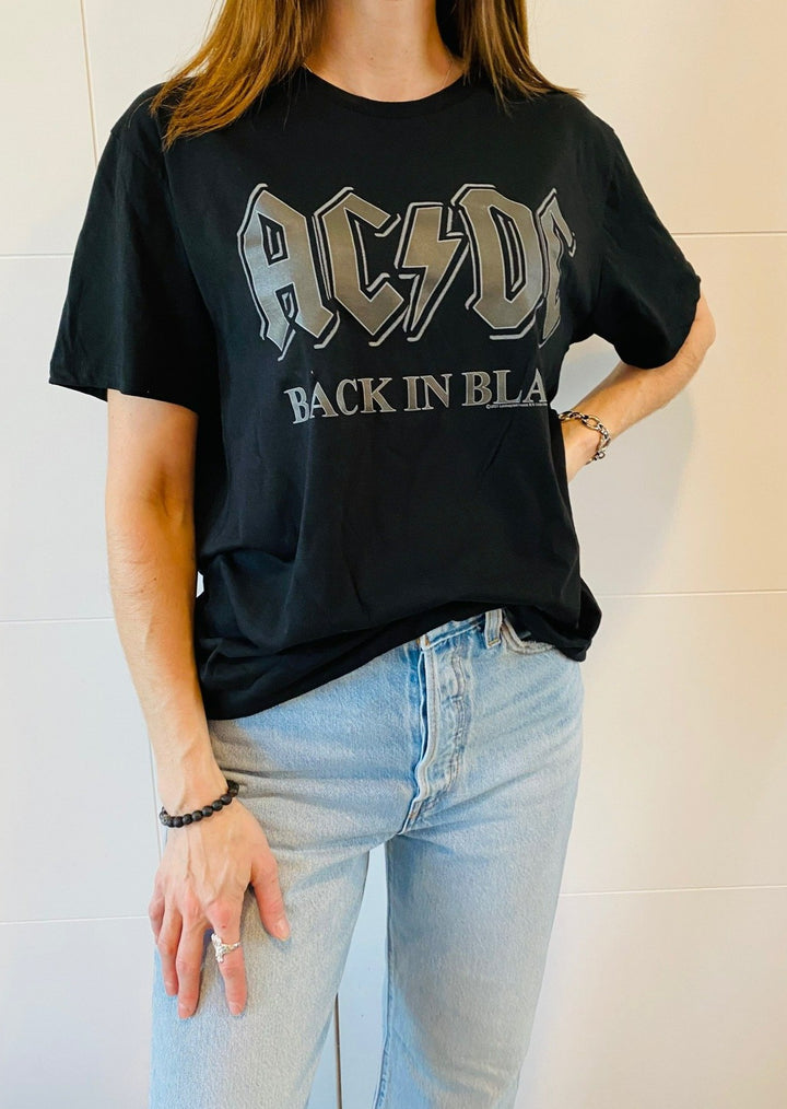 AC/DC BACK IN BLACK GRAPHIC TEE