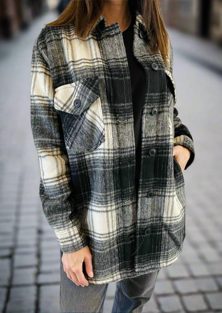 BLACK & WHITE PLAID JACKET
