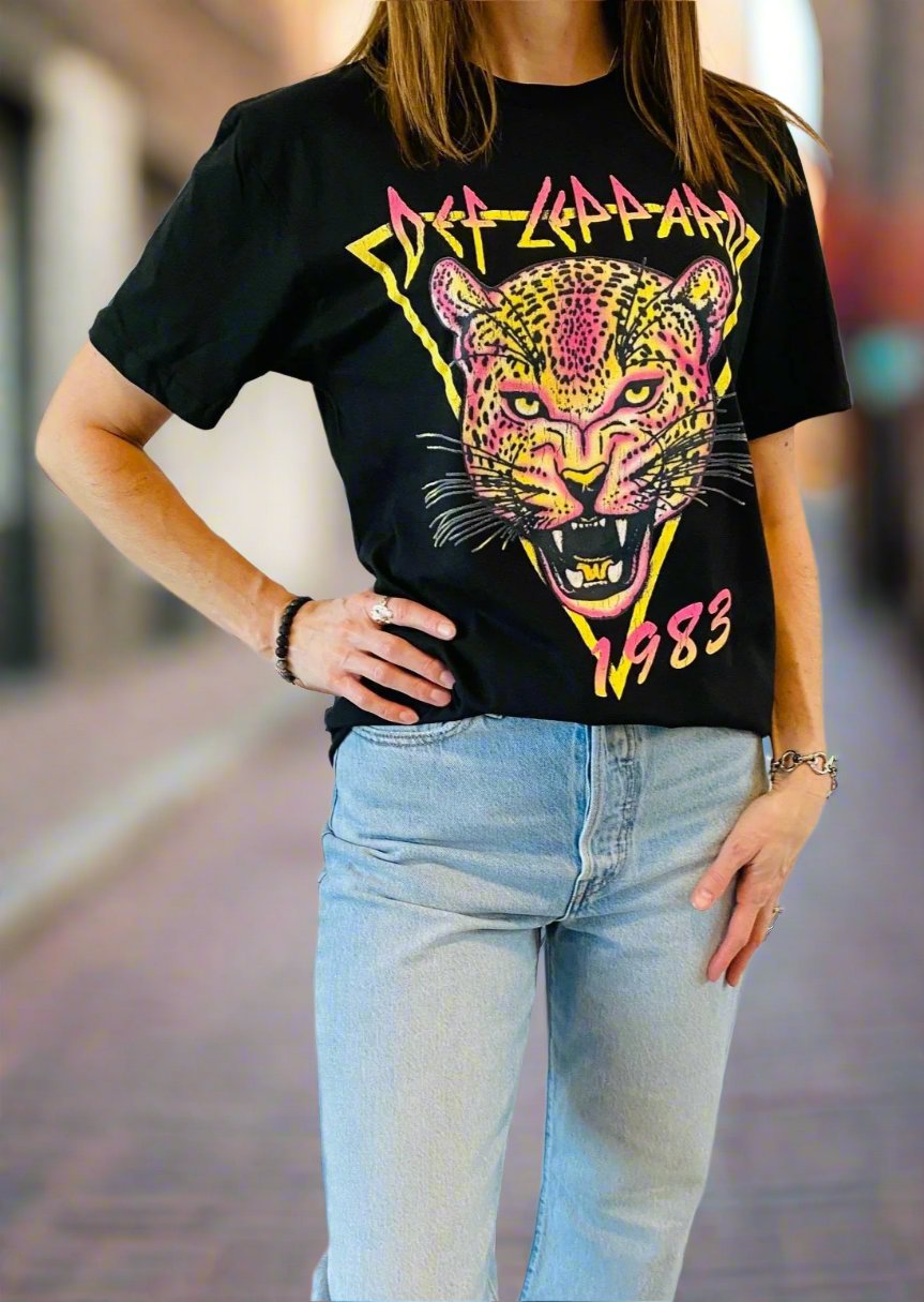 DEF LEOPARD 1983 COLORFUL GRAPHIC TEE