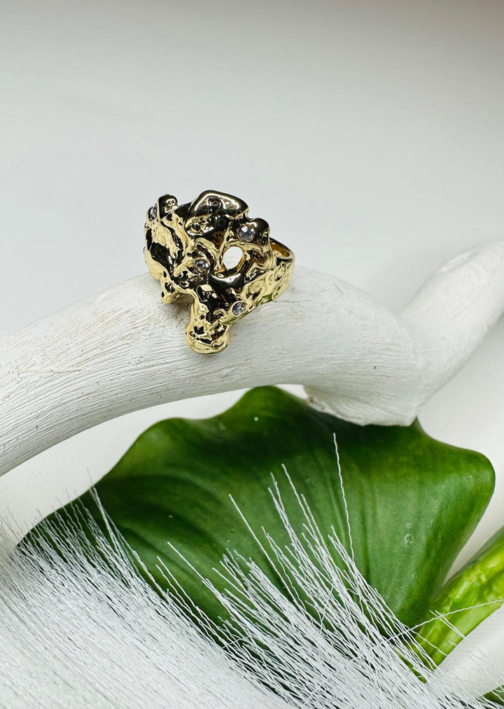 FEELINGS OF L.A. CRYSTAL GOLD RING