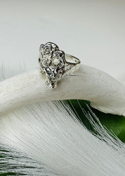 FEELINGS OF L.A. CRYSTAL SILVER RING