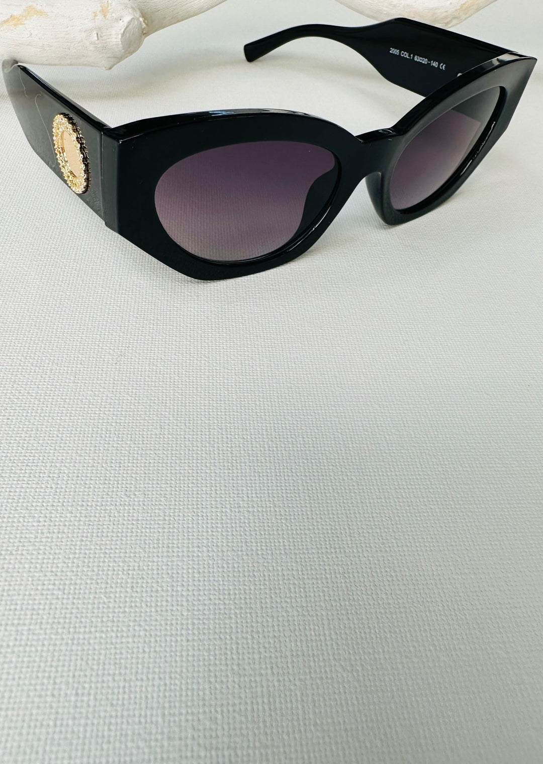 GRACE BLACK CAT EYE SUNGLASSES
