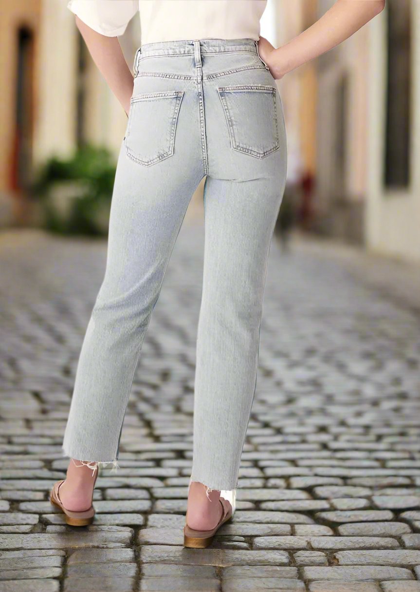 HIGHLY DESIRABLE STRAIGHT FRAYED HEM JEANS