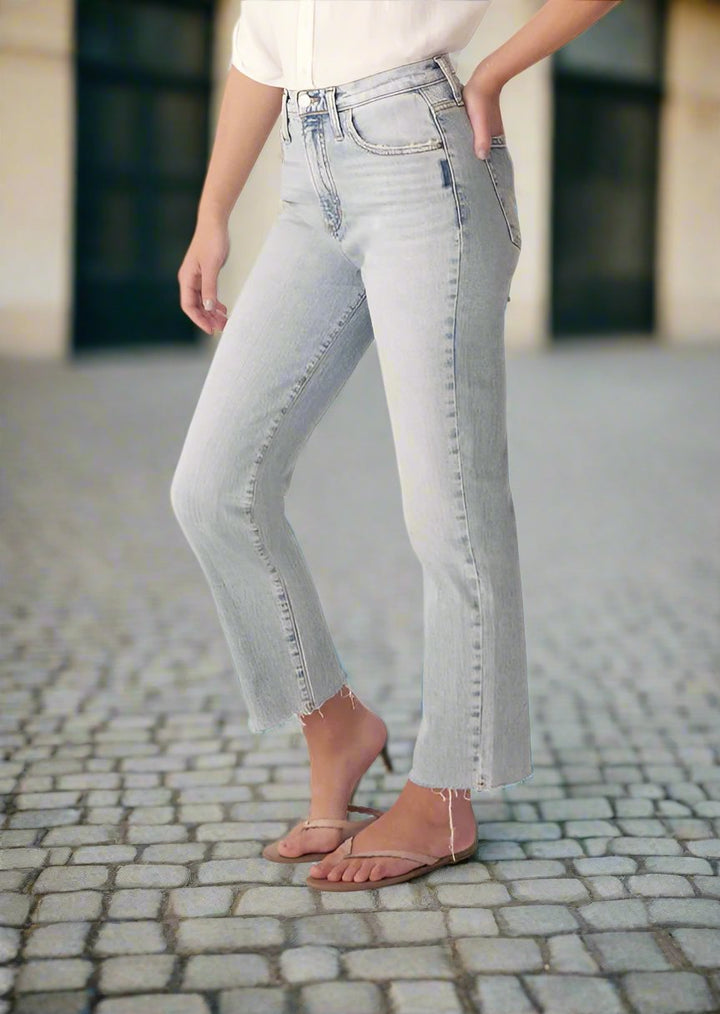 HIGHLY DESIRABLE STRAIGHT FRAYED HEM JEANS