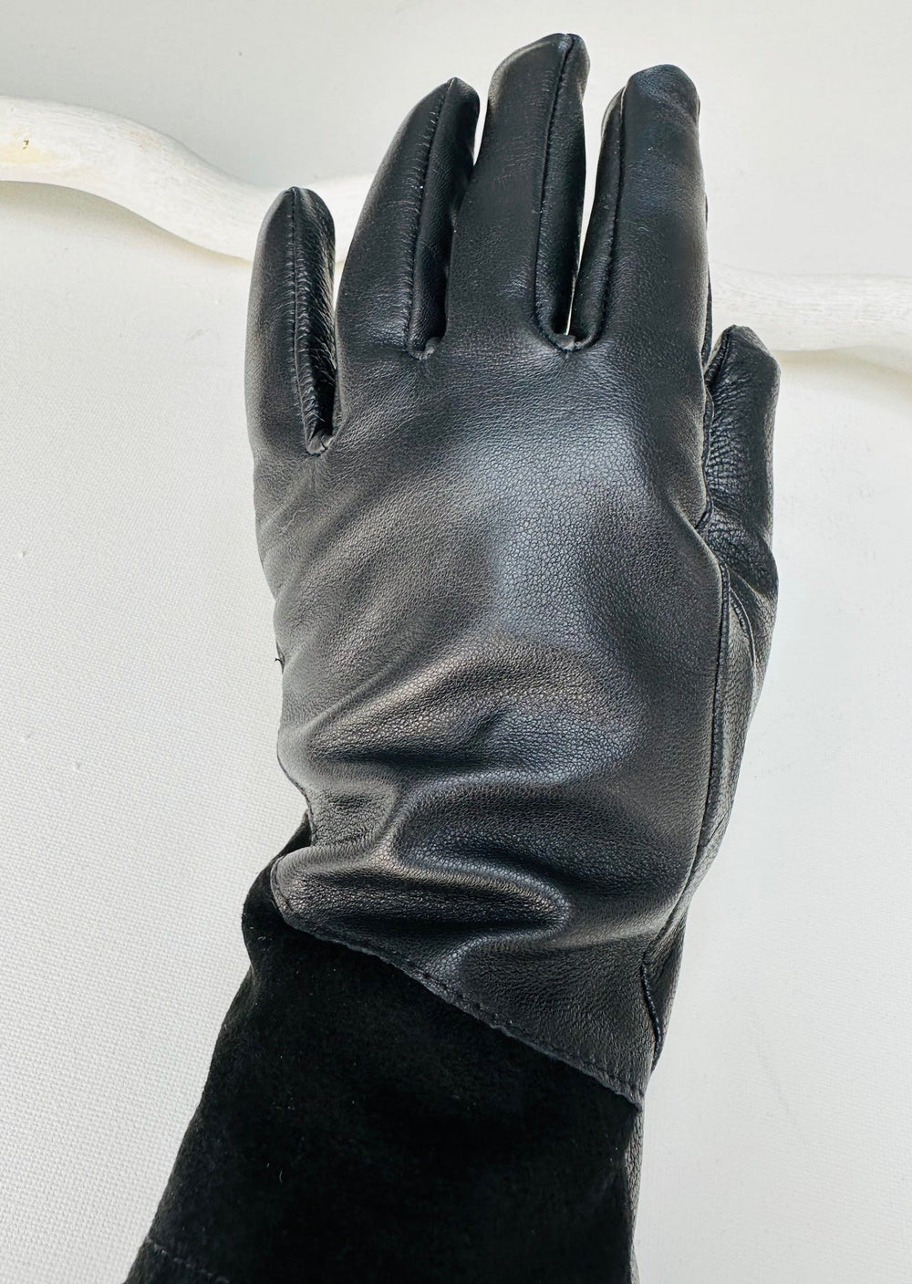 JAMILA LEATHER & SUEDE BLACK GLOVES