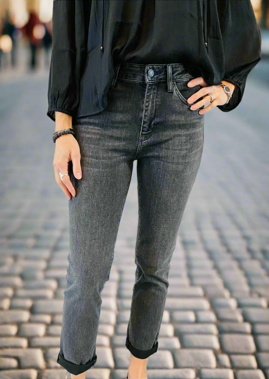 KATHLEEN SMOKE FEATHER BLUE JEAN