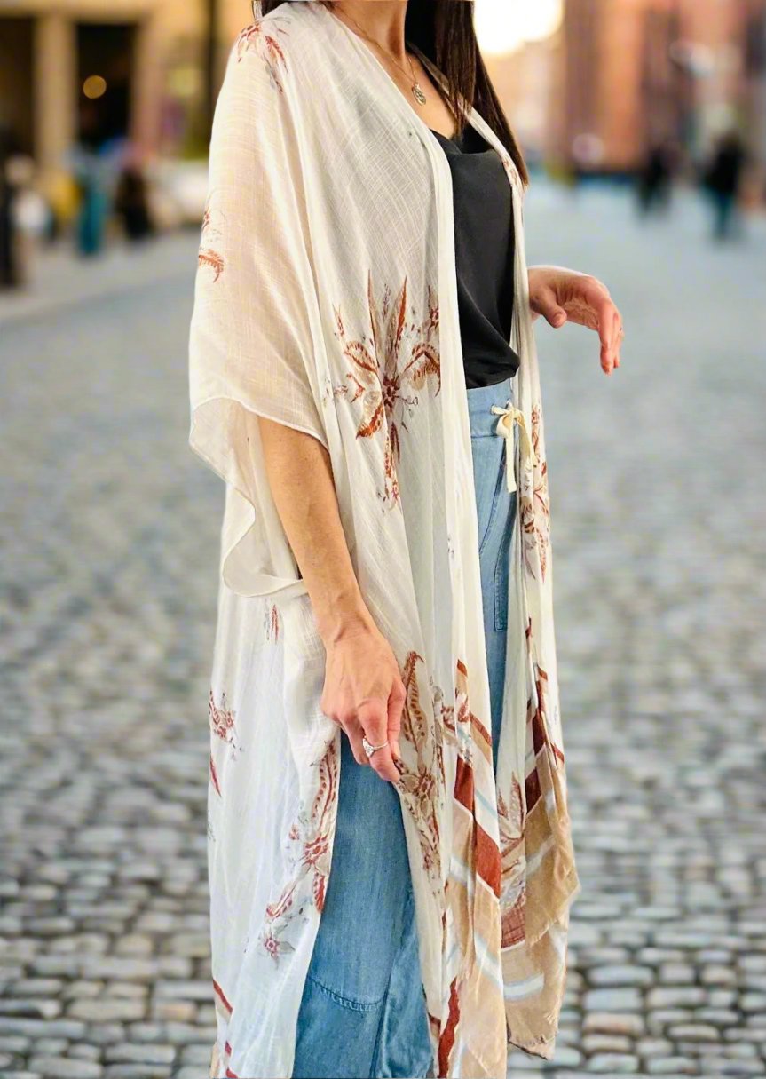 MOSAIC WHITE GARDEN KIMONO