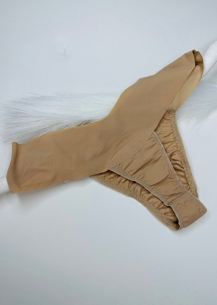 NATURAL RISE THONG