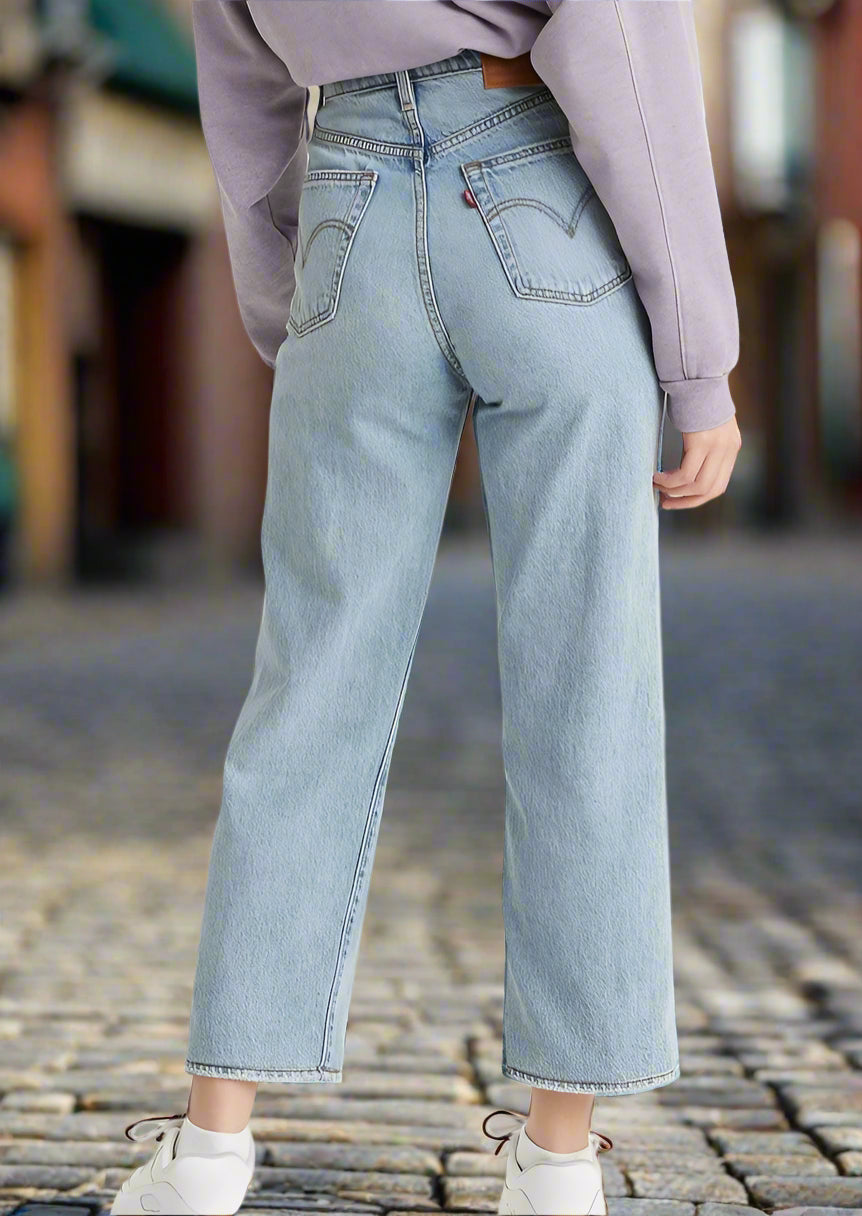 RIBCAGE STRAIGHT ANKLE JEANS