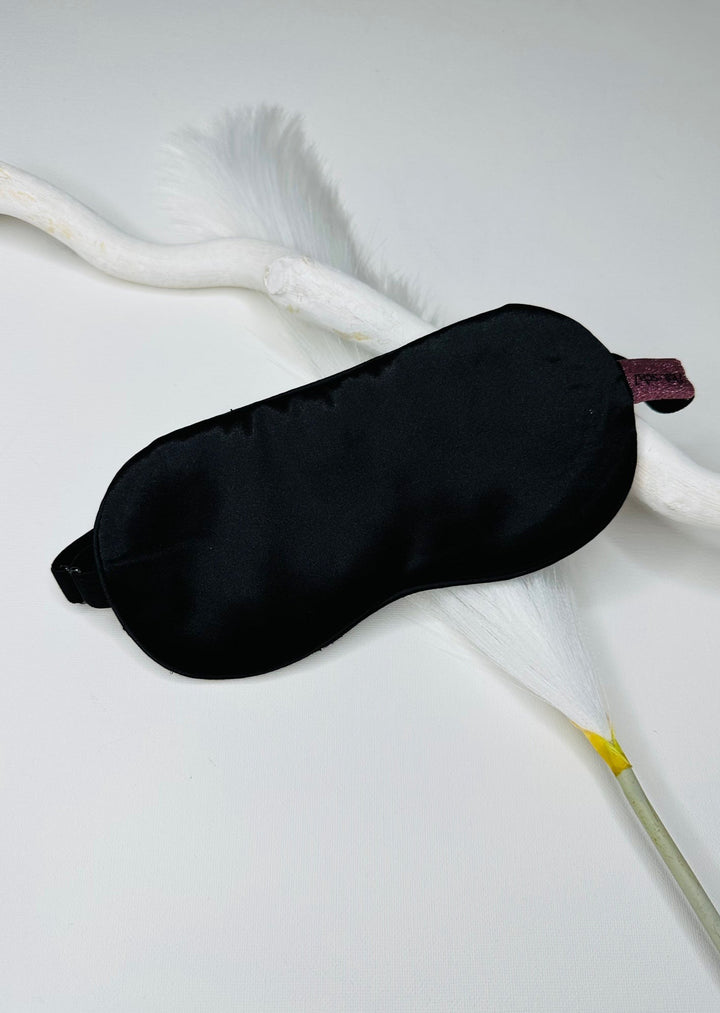 SATIN SLEEP EYE MASK IN BLACK