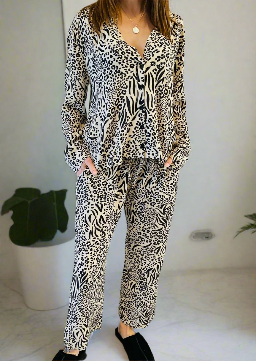 ANIMAL PRINT PAJAMA PANT SET