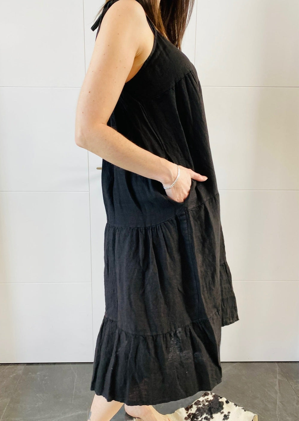 SAPPHIRE BLACK LINEN TIERED DRESS