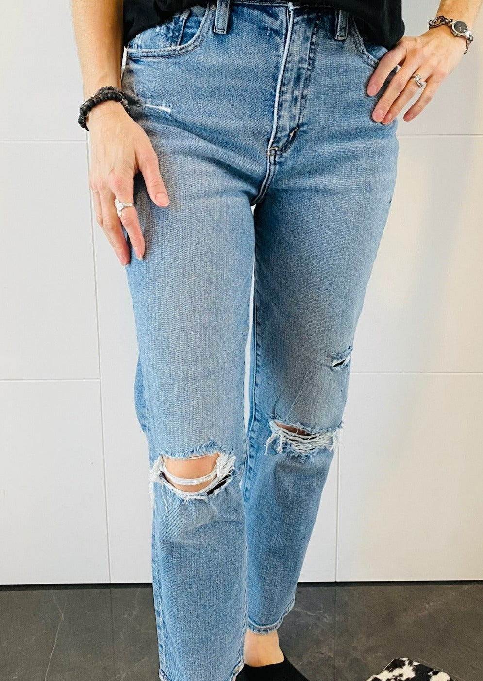 BOREBANK HIGH WAISTED DISTRESSED JEANS