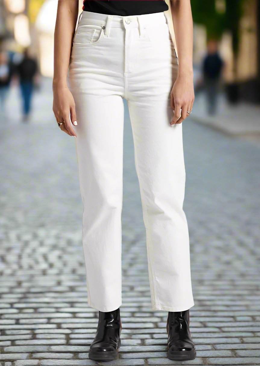 HIGHLY DESIRABLE STRAIGHT WHITE CORD JEANS