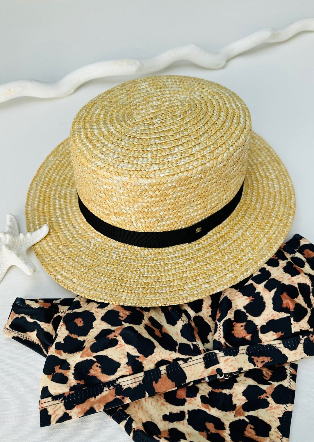 THALIA NATURAL & BLACK BOATER HAT