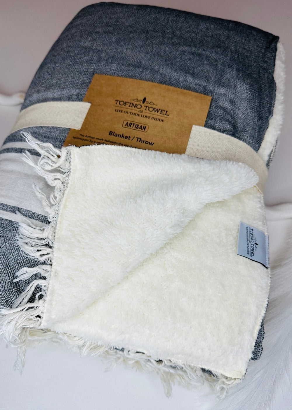 THE JOURNEY GRANITE FLEECE THROW