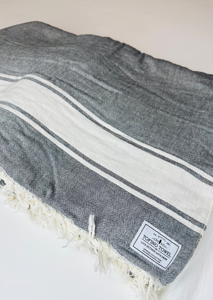 THE JOURNEY GRANITE FLEECE THROW