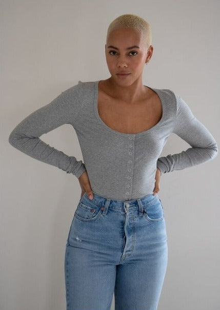 FEMME RIBBED HENLEY LONG SLEEVE TOP